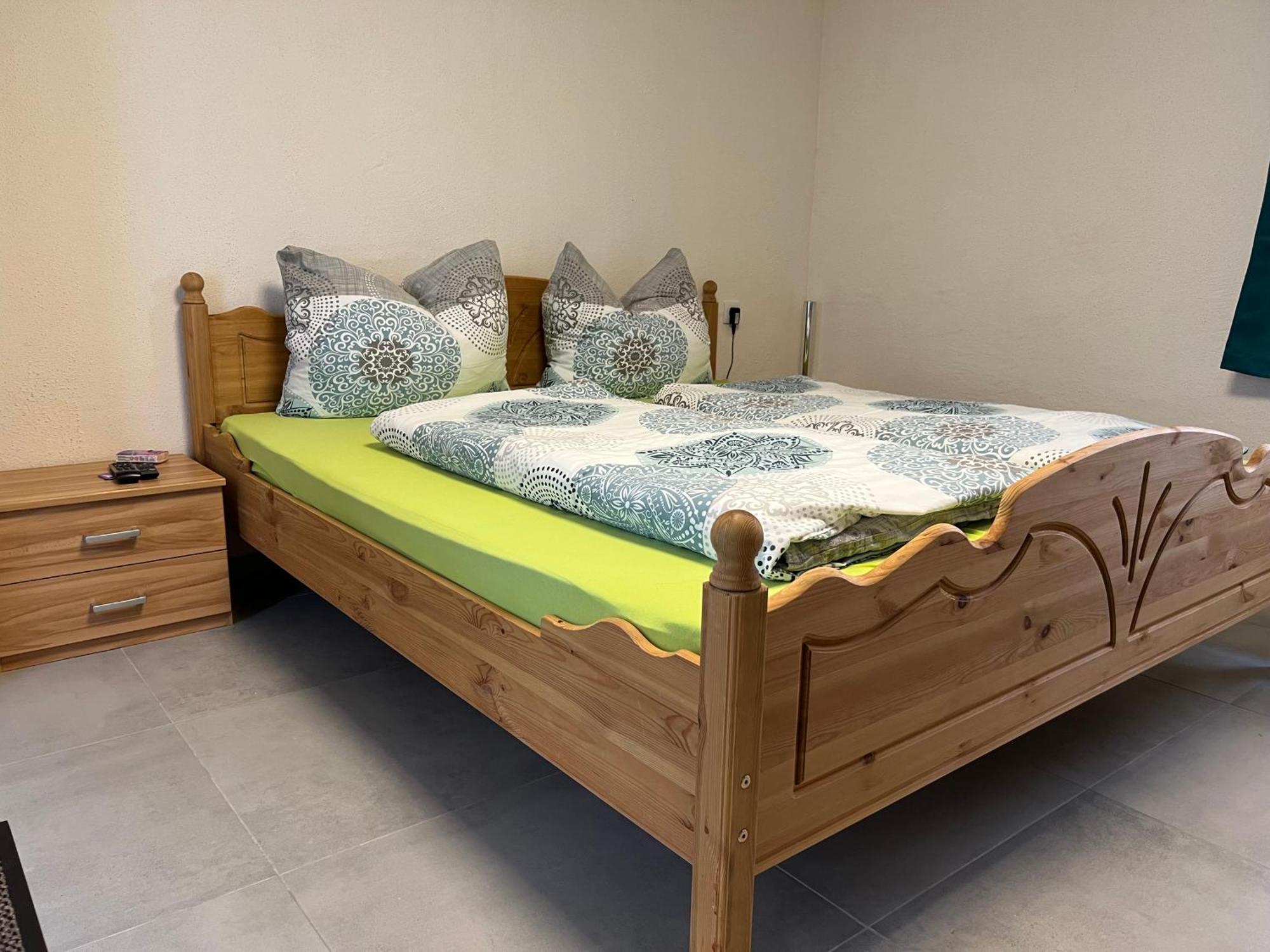 Apartments Und Zimmer Vettweiss ภายนอก รูปภาพ