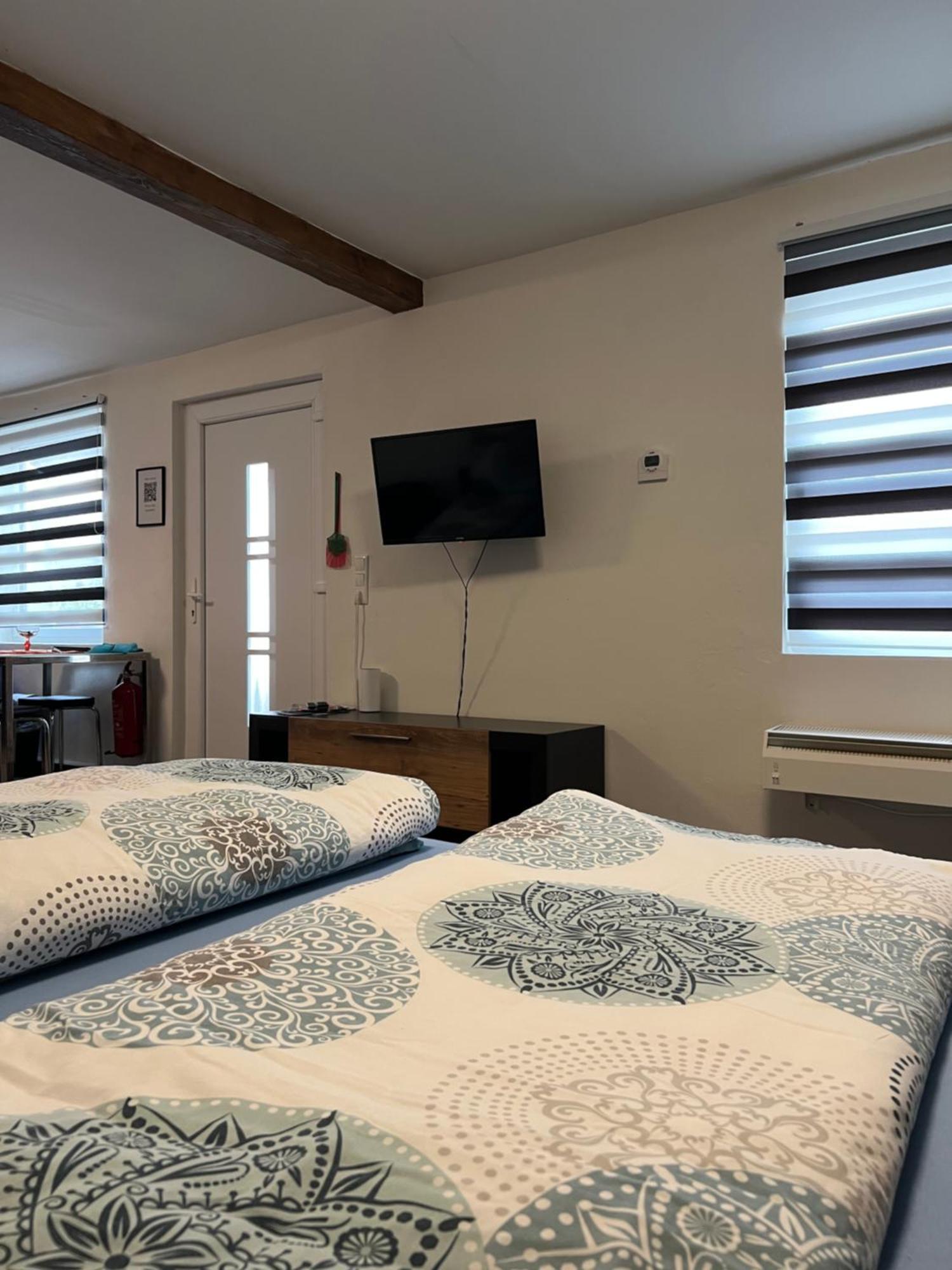 Apartments Und Zimmer Vettweiss ภายนอก รูปภาพ